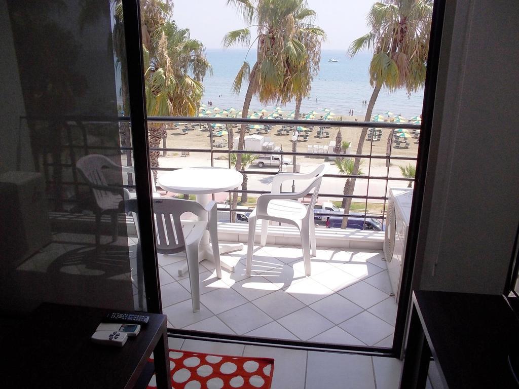 Krasas Beach Apartments Larnaca Room photo